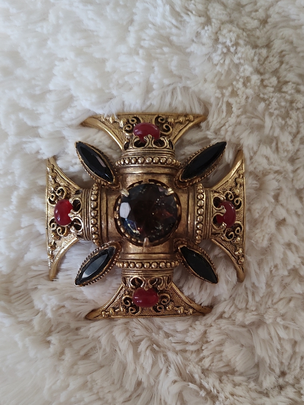 Gold-Tone Vintage FLORENZA MALTESE Cross Brooch with Black and Red Accents
